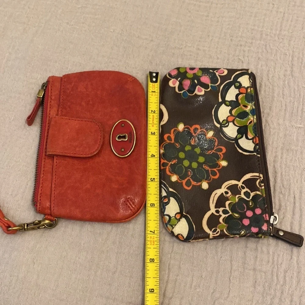 Fossil leather wristlet bag & pouch. Set 2 pieces
